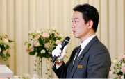 司会<br>スタッフ